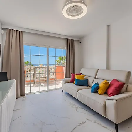 Apartment Summer Dreams, With Sea View Playa de las Americas (Tenerife)